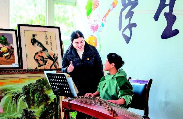 财惠赚 沈泽花：“希望能有更多人理解我的娃娃们”